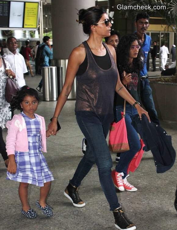 Sushmita Sen with Daughters