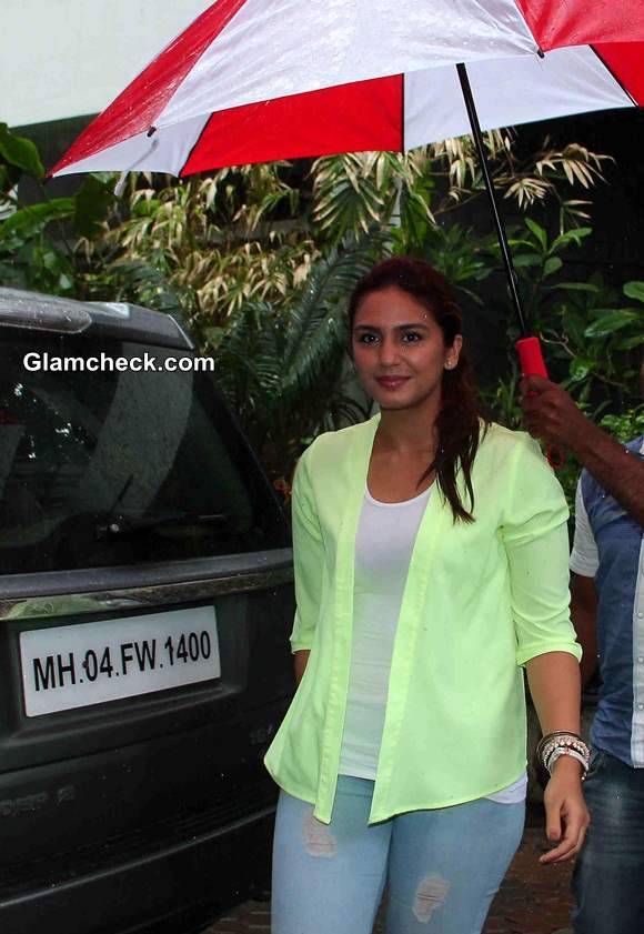 Celeb Monsoon style Huma Qureshi