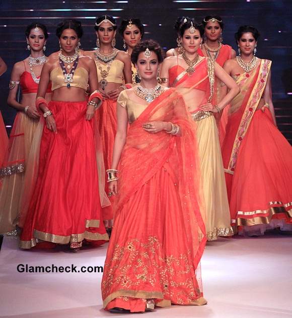 Dia Mirza For Shobha Shringar on Day 1 of IIJW 2014