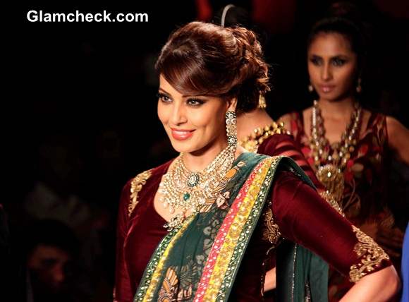 IIJW 2014  Bipasha Basu pics