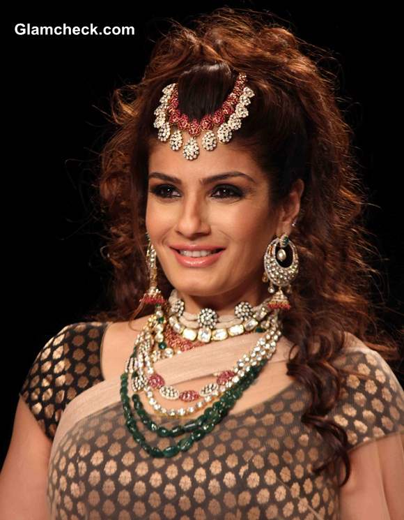 IIJW 2014 Raveena Tandon Walks for Dipti Amisha