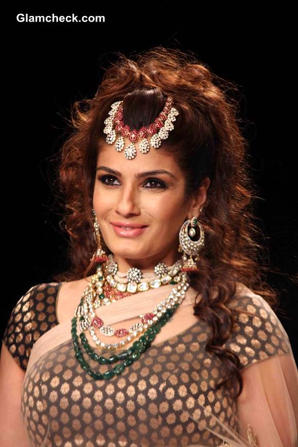 Raveena Tandon to help feed millions of underprivileged children through a  digital show  Bollywood News  Bollywood Hungama