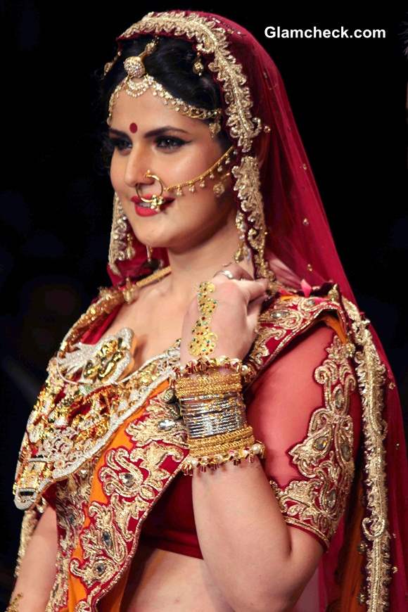 IIJW 2014 Zarine Khan Pics