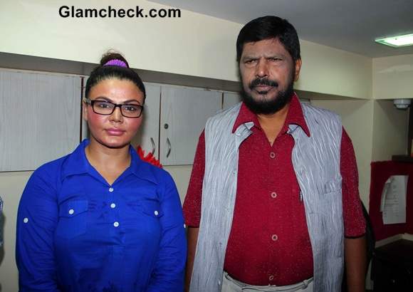 Rakhi Sawant Inaugurates Republican Party of Indias New Office in Mumbai