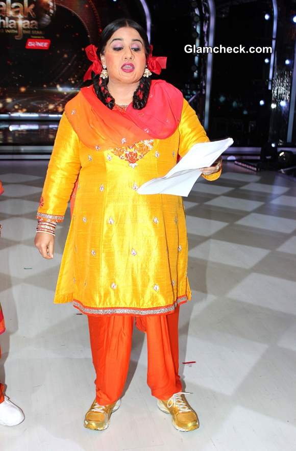 Vidya Balan in Bobby Jasoos on Jhalak Dikhlaa Jaa 7