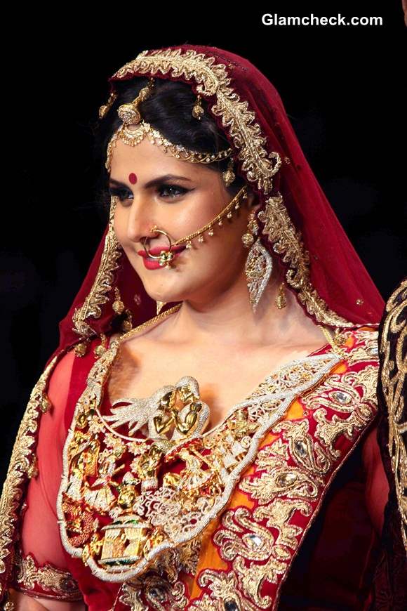 Zarine Khan 2014 IIJW