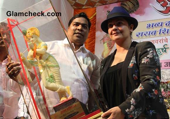 Pooja Bhatt at Dahi Handi Celebrations 2014