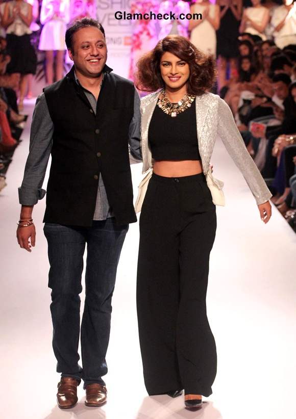 Priyanka Chopra Rocks the Grand Finale of LFW Winter Festive 2014 as showstopper for Varun Bahl