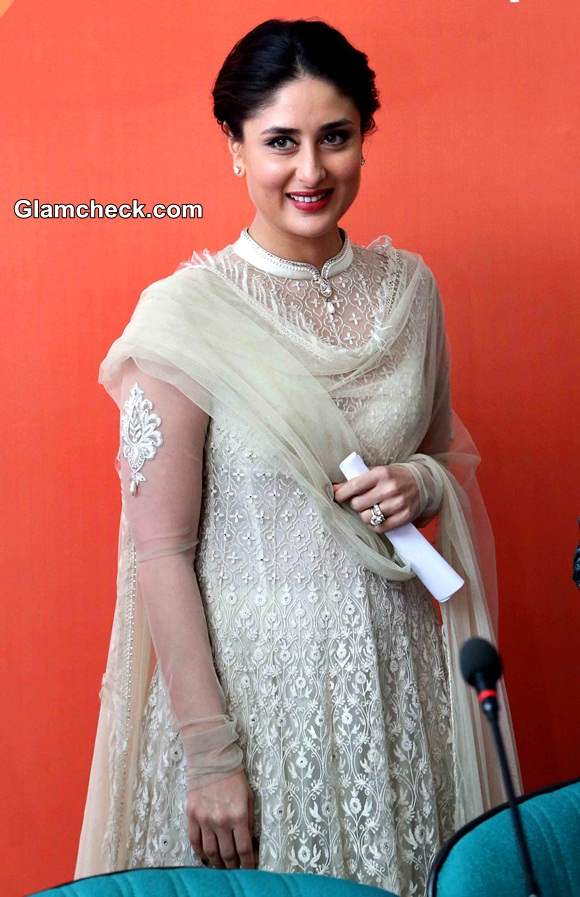 A Dose of Royalty - Kareena Kapoor Festive Look