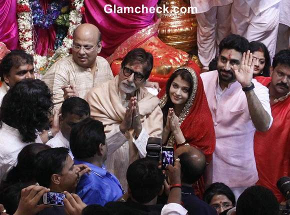 Bachchan Family at Lalbaugcha Raja 2014