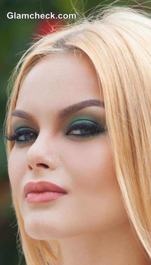 Emerald Green Smokey Eyes Makeup how to