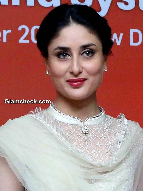 Kareena Kapoor 2014 Makeup and Hairstyle