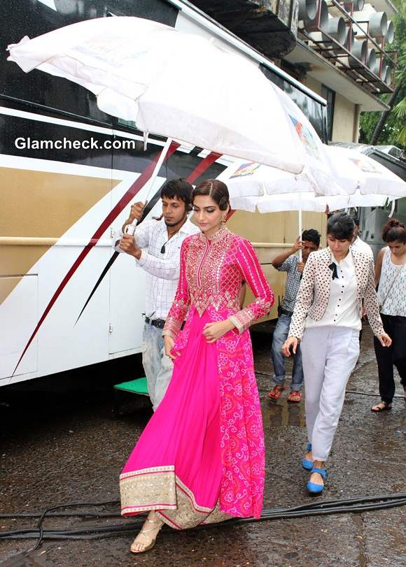 Sonam Kapoor on Jhalak Dikhla Jaa Khoobsurat Promotions