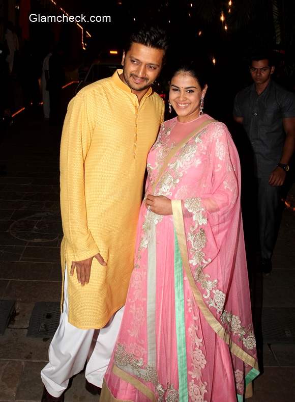 Riteish and Genelia at Amitabh Bachchan Diwali party