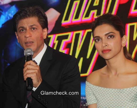 Sharukh and Deepika at  Happy New Year latest track Sharabi Release