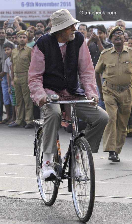 Amitabh Bachchan new look for Piku