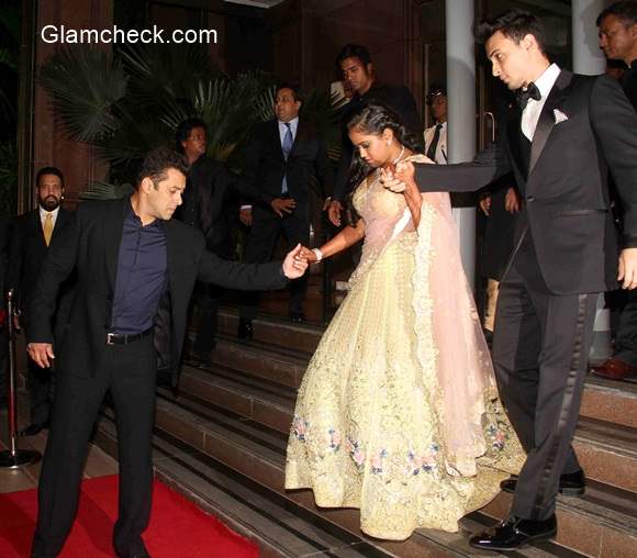 Arpita Khan with her husband Aayush Sharma Wedding Reception