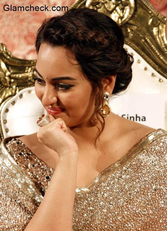 Sonakshi Sinha in Lingaa 2014