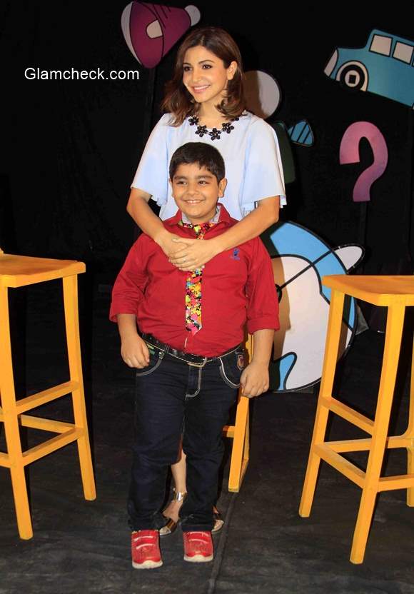 Anushka Sharma during the shoot Captain Tiao pics