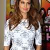 Esha Gupta announces a performance in Bangalore for New Year’s Eve