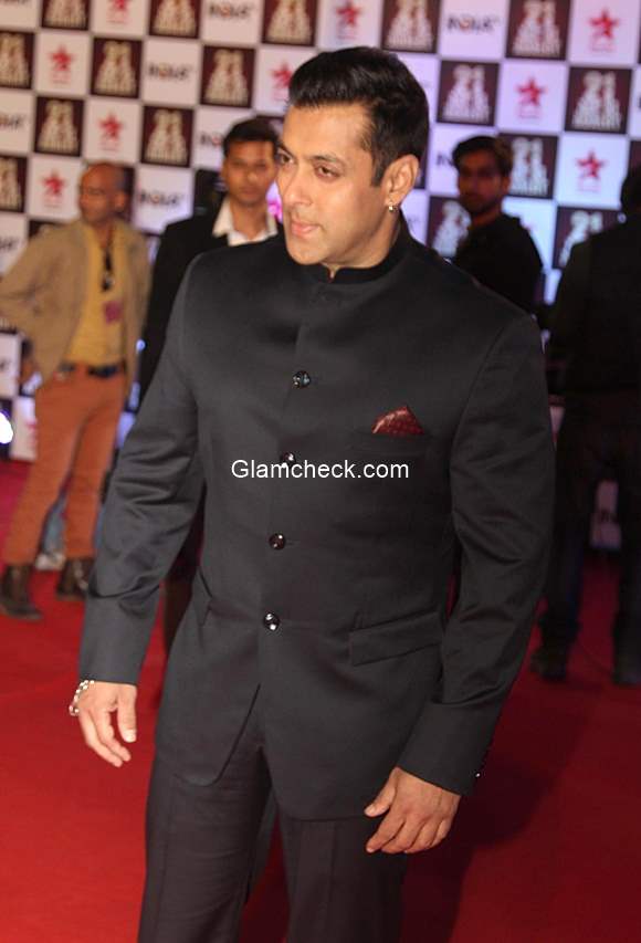 Salman Khan at Aap Ki Adalat 21st anniversary