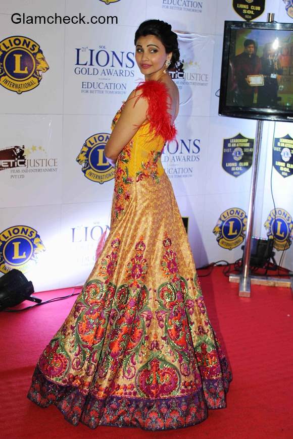 Daisy Shah at Lions Gold Awards 2015