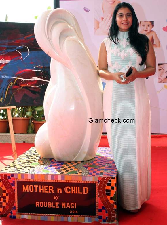 Kajol Devgan unveils a sculpture made by Rouble Nagi at Surya Hospital