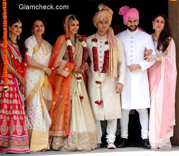 Kunal Khemu and Soha Ali Khan wedding Pictures