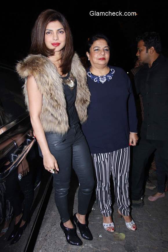 Priyanka Chopra with her mother 2015