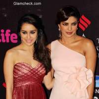Shraddha Kapoor and Priyanka Chopra at the 21st Annual Life OK Screen Awards