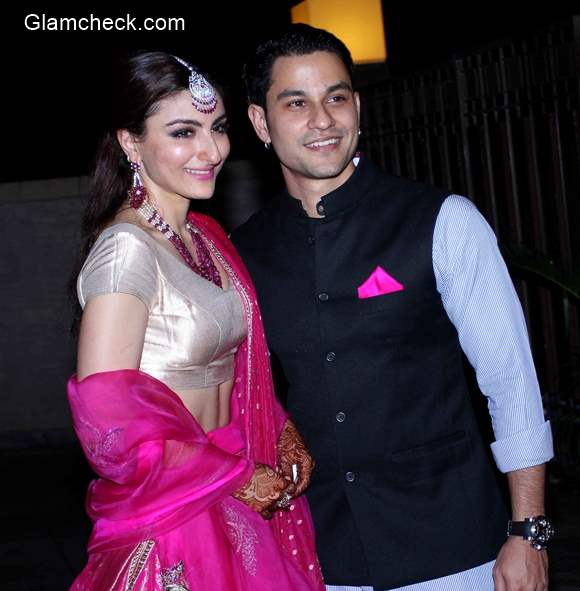 Soha Ali Khan and Kunal Khemu Wedding Reception  pics