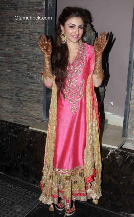 Soha Ali Khan mehendi ceremony Pics