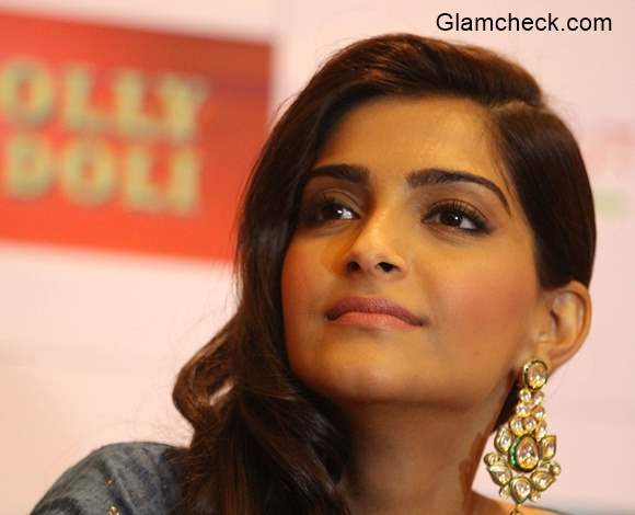 Sonam Kapoor promotes Dolly Ki Doli 2015