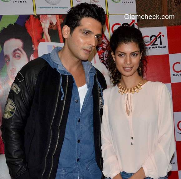 Zayed Khan and Tena Desae promotes Sharafat Gayi Tel Lene