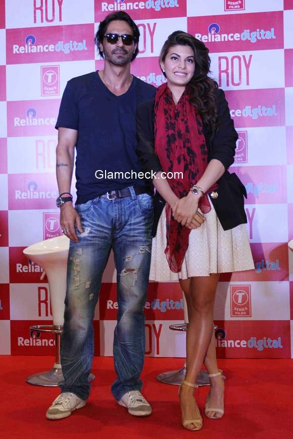 Arjun Rampal and Jacqueline Fernandez promote Roy at Reliance Digital Mumbai