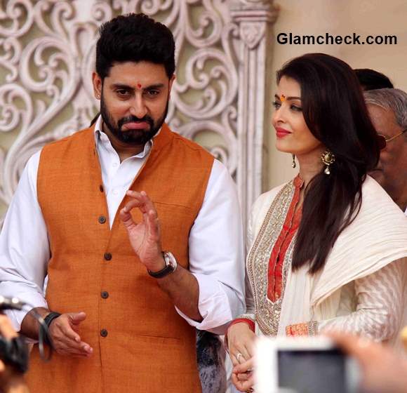 Abhishek Bachchan and Aishwarya Rai Bachchan 2015 celebrate Gudi Padwa