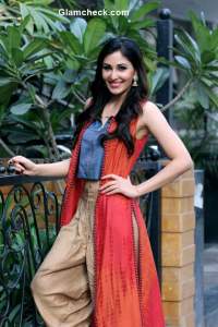 Celeb Look Inspiration –Fusion Look Pooja Chopra