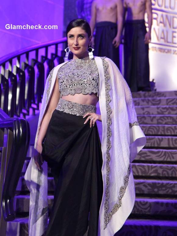 Kareena Kapoor Khan for Annamika Khanna at the LFW Summer Resort 2015