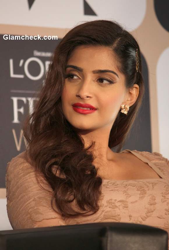 Sonam Kapoor pics 2015