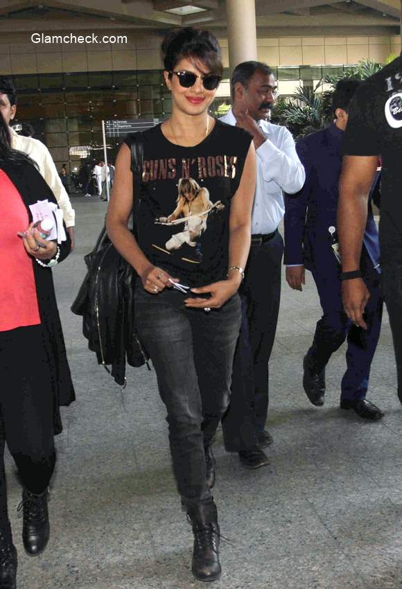 Priyanka Chopra spotted at Mumbai International airport