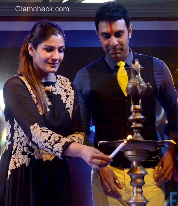 Raveena Tandon opens the India Dance Week with Sandip Soparrkar