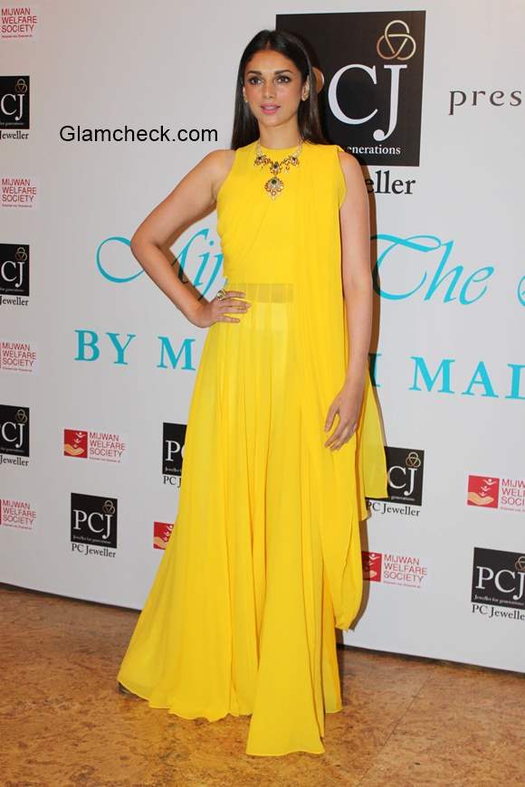 Yellow Gown Aditi Rao Hydari at Manish Malhotra show Mijwan – The Legacy