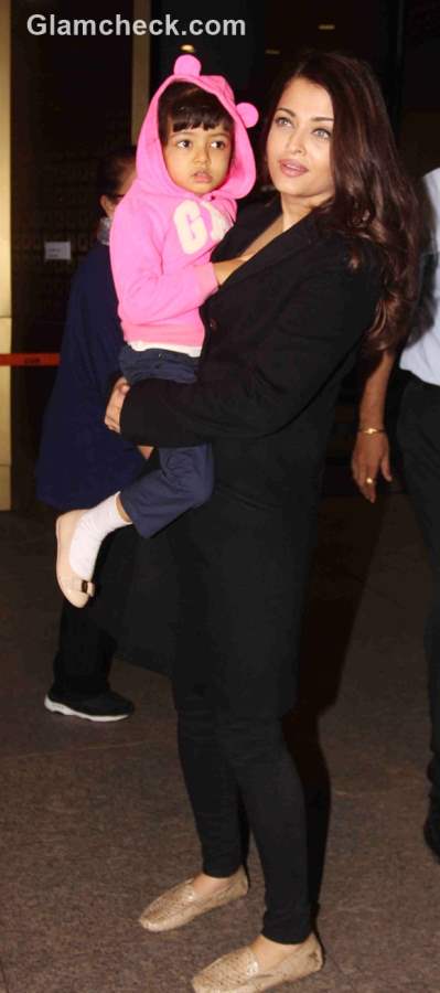 Aishwarya Rai Bachchan with her daughter Aaradhya