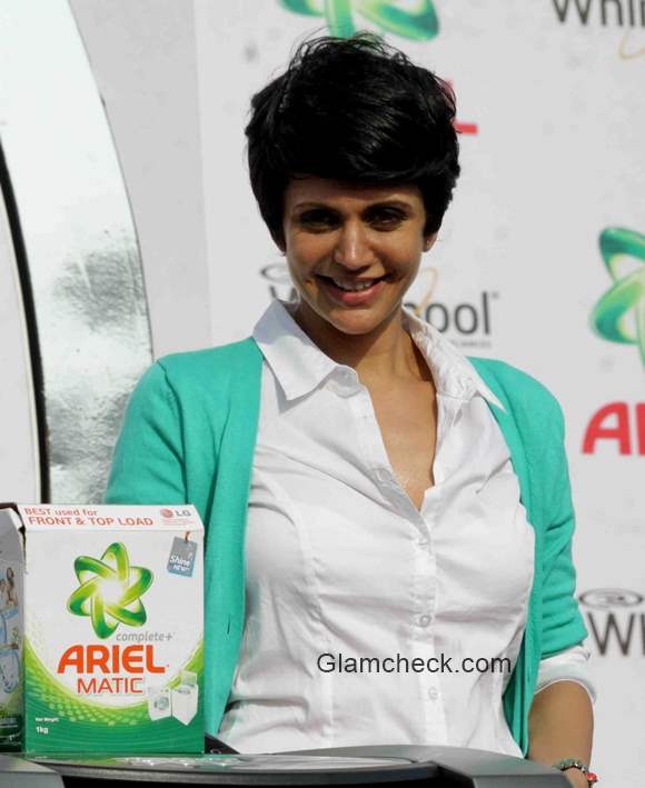 Mandira Bedi at Ariel Share the Load event