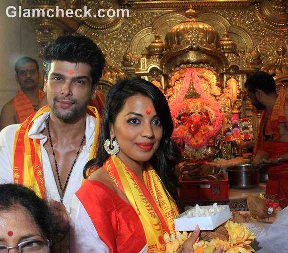 Mugdha Godse and Kushal Tandon at the Siddhivinayak temple in Mumbai