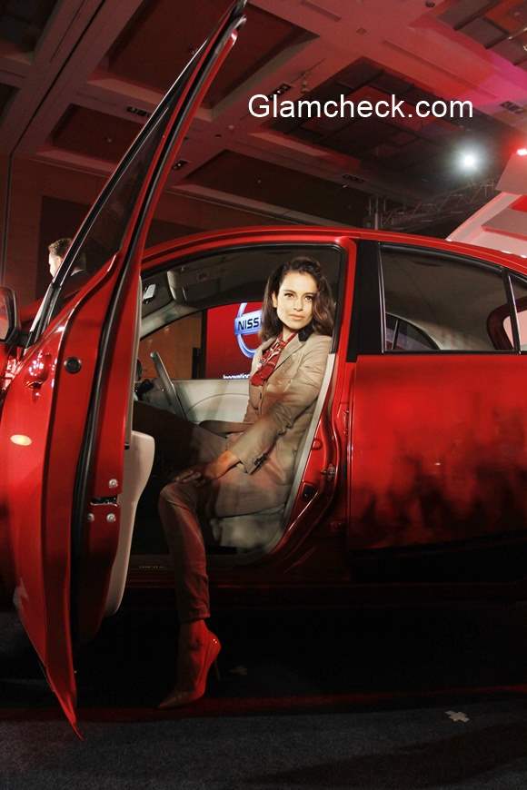 Kangana Ranaut launches Nissan Micra X-Shift pics