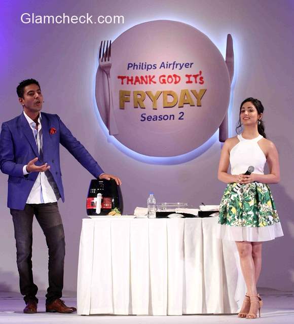 Yami Gautam and Chef Ranveer Brar during Times Food and Fashion show