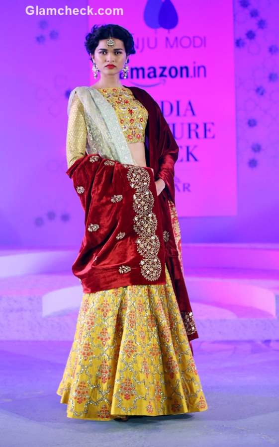 Anju Modi Collection at Amazon Couture Week 2015