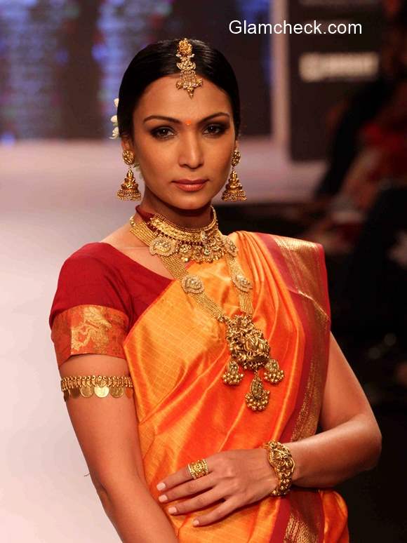 IIJW 2015 Shobha Shringar Jewelry