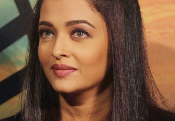 Aishwarya Rai Bachchan releases the trailer of Jazbaa